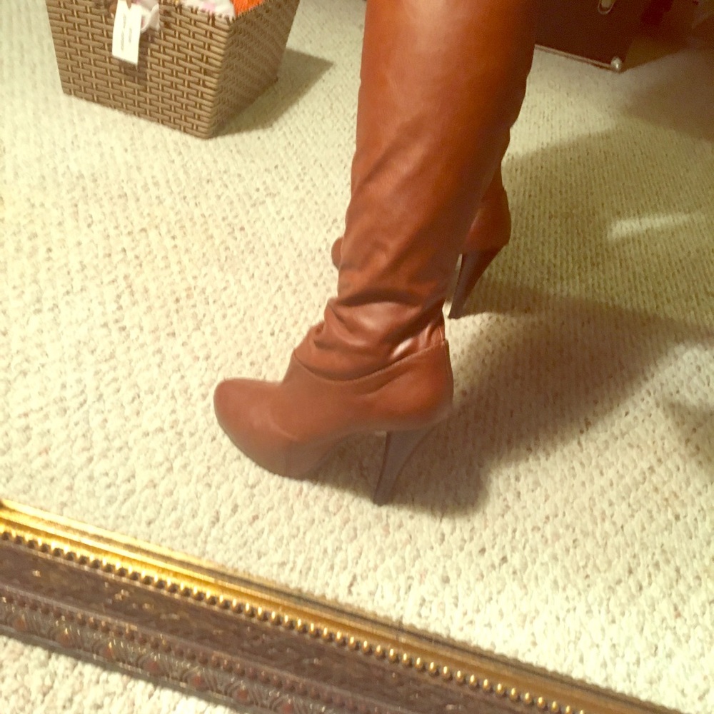 3 in heel Camel Boots - knee coverage